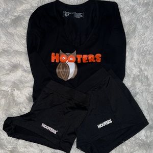 Hooters uniform